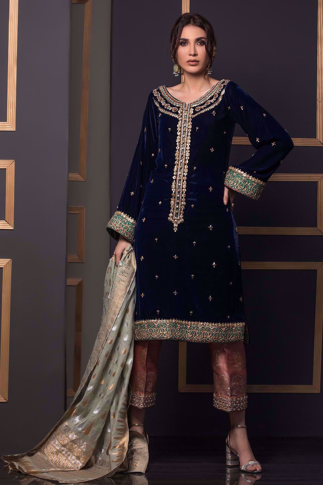 Annus Abrar | Semi Formals | ETOILES BLEU - Official Annus Abrar - Agha Fabrics UK