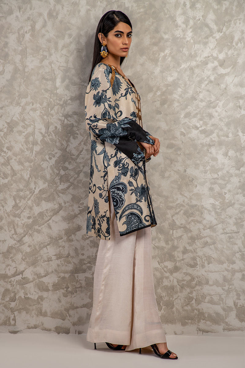 Shamaeel Ansari | Essentials 25 | AM-03