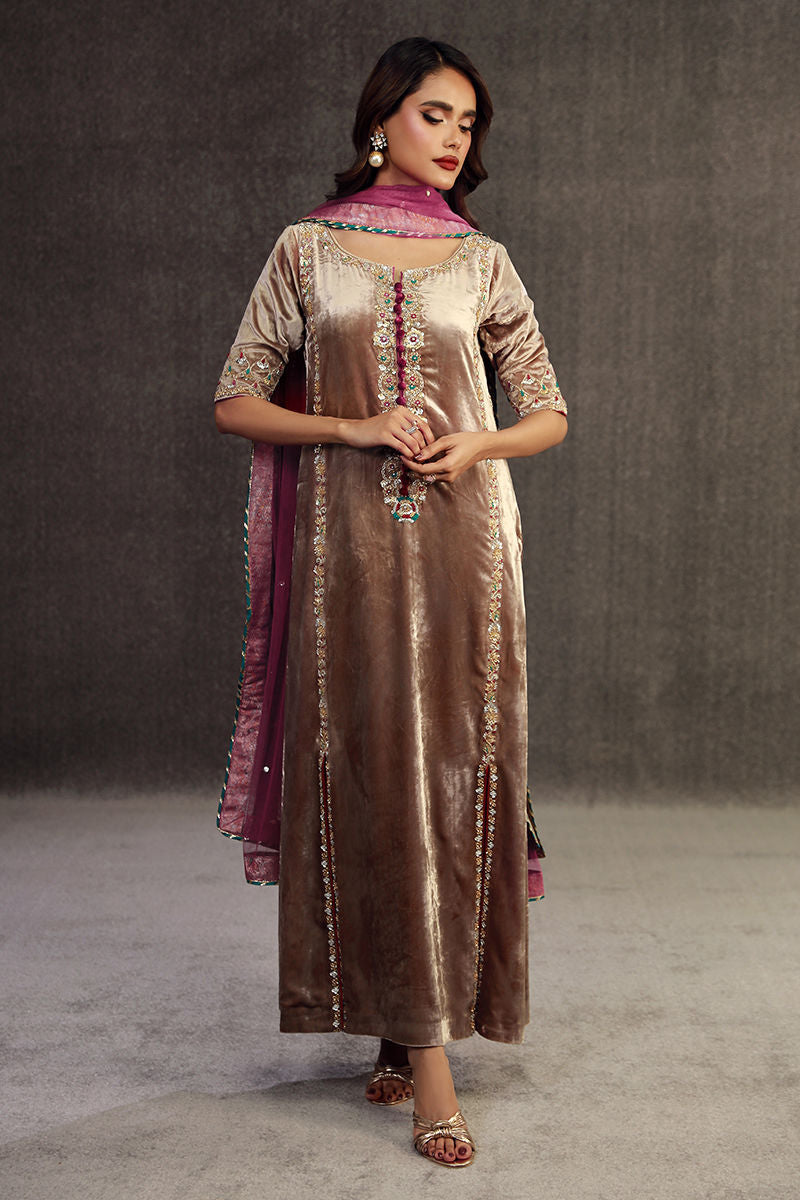 Fatima Khan | Anan Velvet Edit | Naira - Official Fatima Khan - Agha Fabrics UK