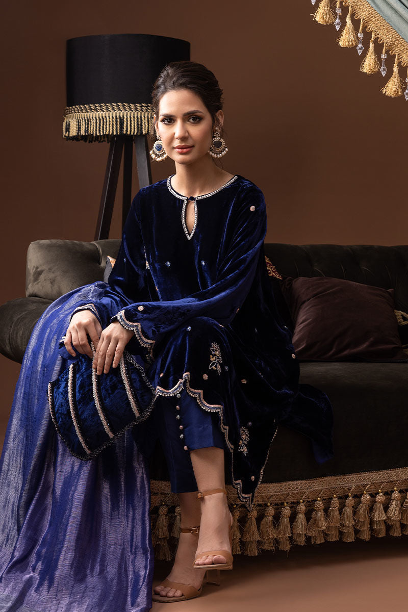 Ansab Jahangir | Bow Velvet Edit | ELEANOR - Official Ansab Jahangir - Agha Fabrics UK