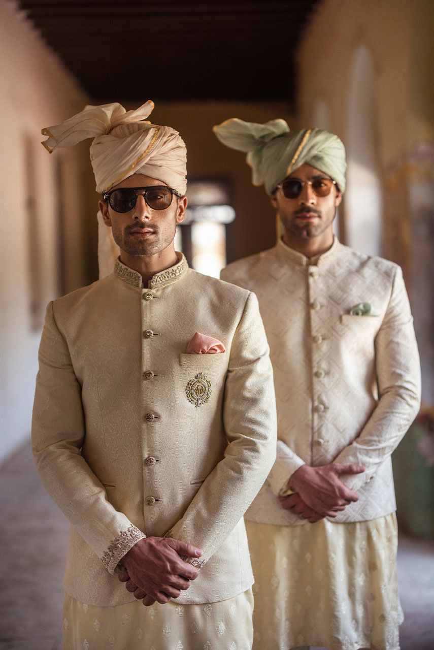 Pakistani Menswear | Deepak Perwani | Mst714