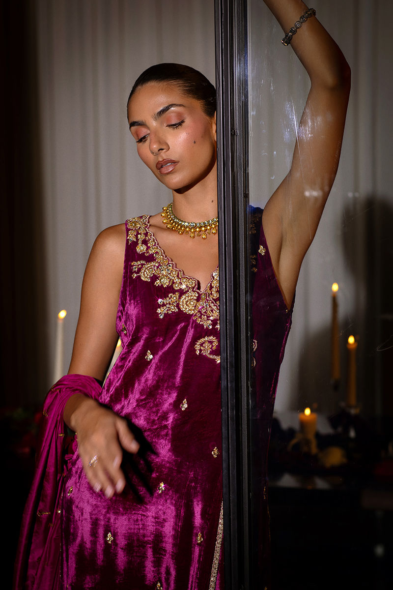 Ansab Jahangir | Bow Velvet Edit | ALANA - Official Ansab Jahangir - Agha Fabrics UK