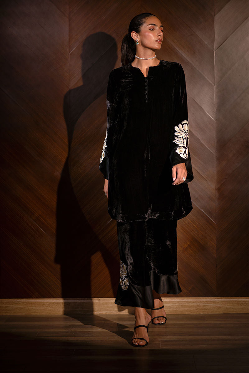 Ansab Jahangir | Bow Velvet Edit | AUDREY - Official Ansab Jahangir - Agha Fabrics UK