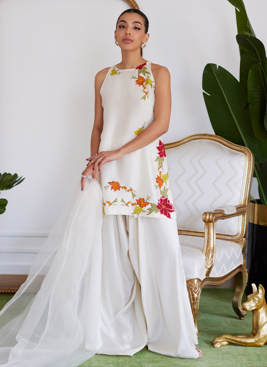 Farah Talib Aziz | Luna Eid Collection 24 | JULIET IVORY