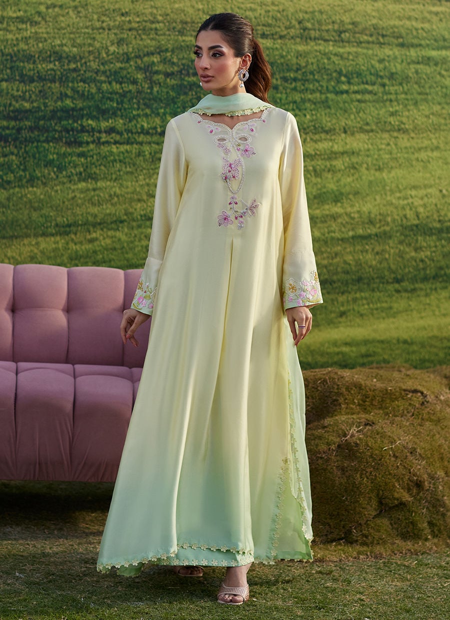 Farah Talib Aziz | Luna Eid 26 | Xeina Shirt And Dupatta