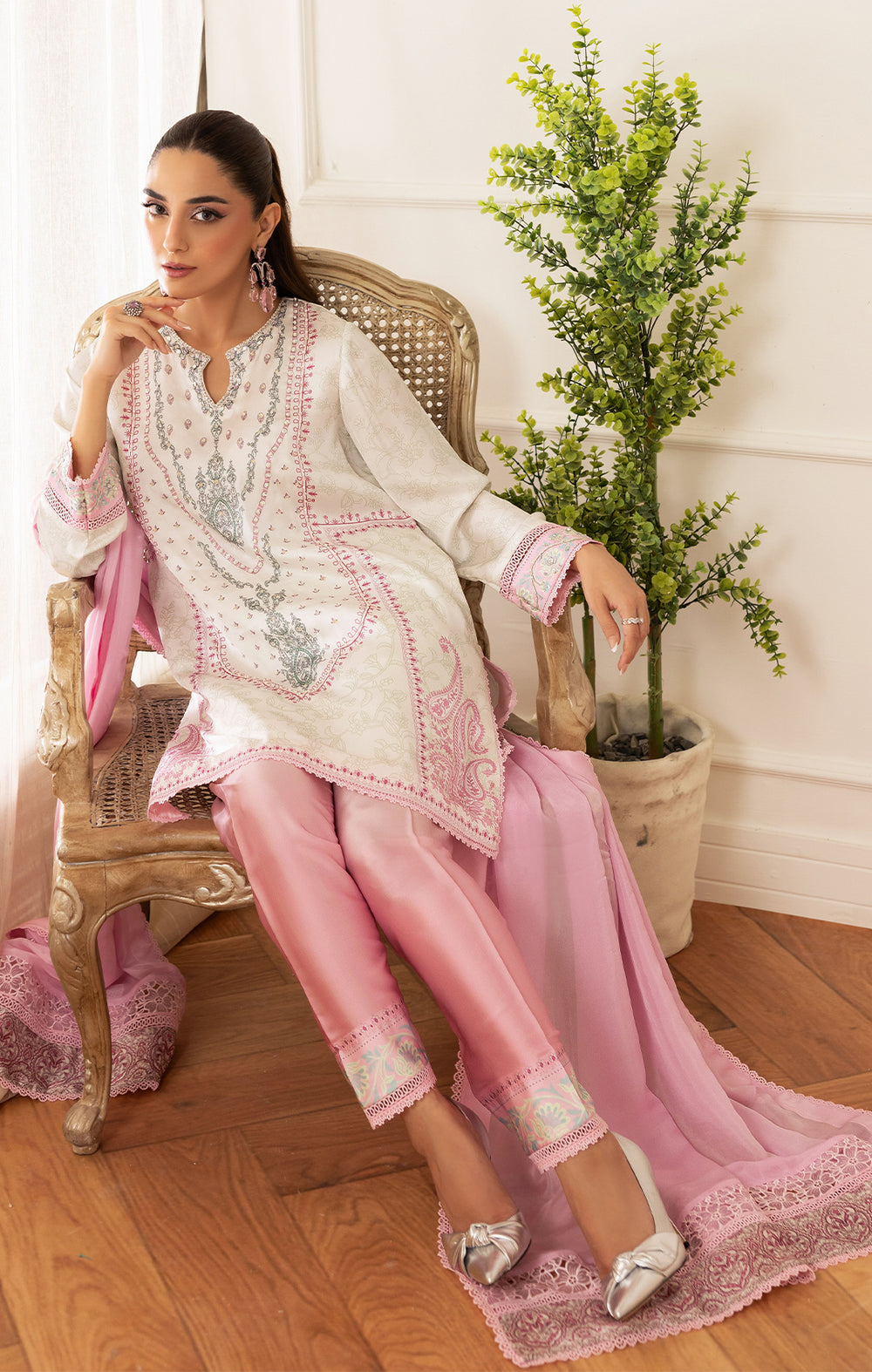 Maya | Eloura Silk Pret 25 | AURI