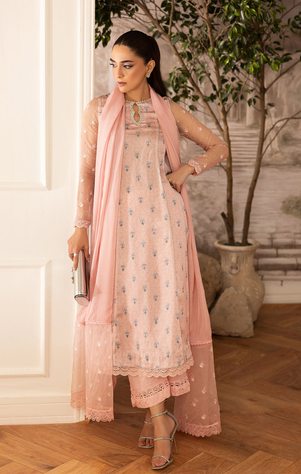 Maya | Eloura Silk Pret 25 | LUNARA