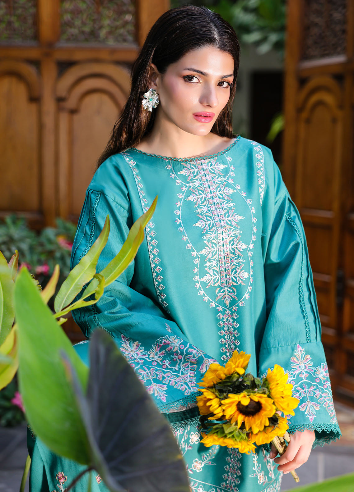 Sahane | Lovent Embroidered Pret 25 | ME23009 Verdelia