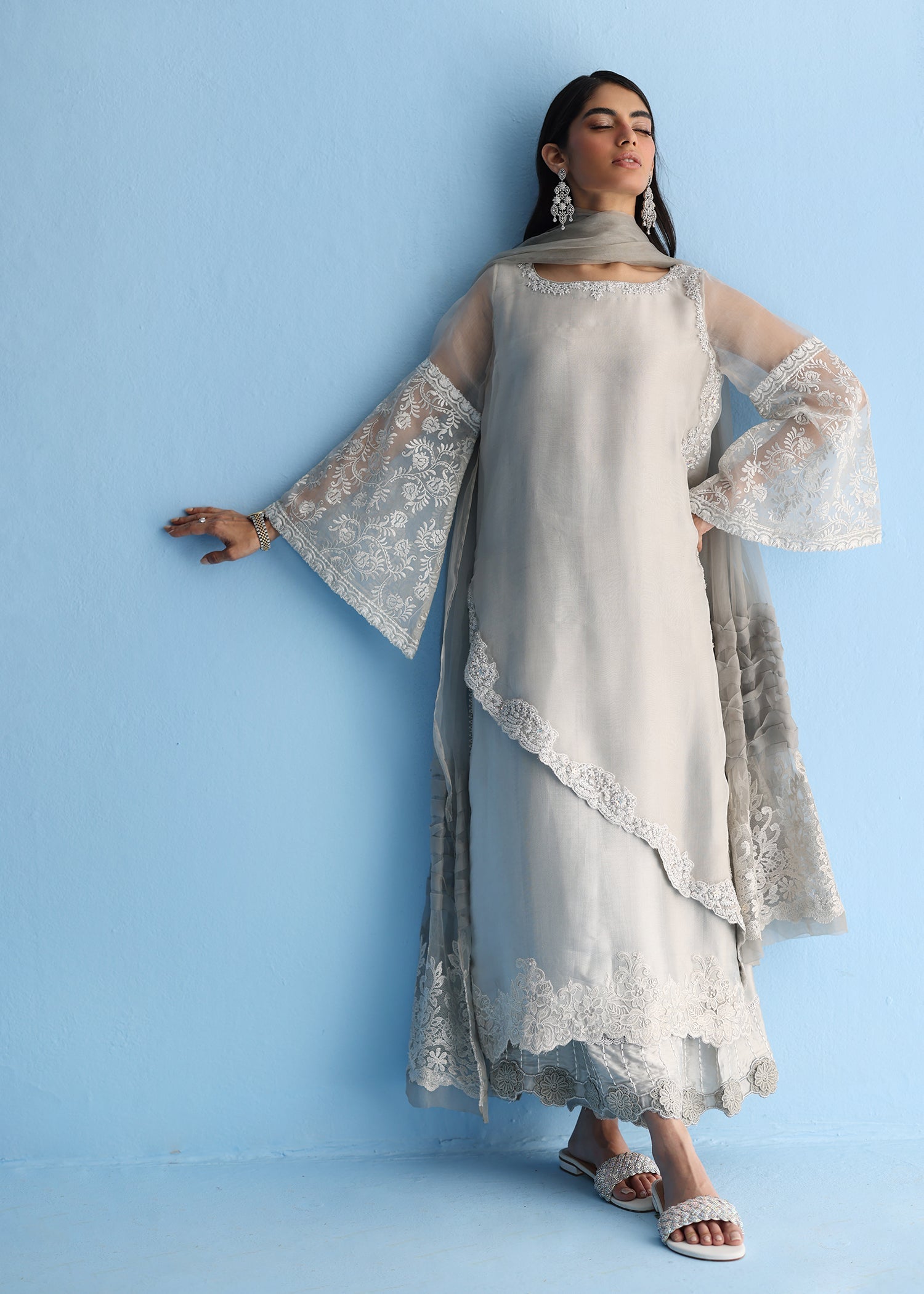 Umsha | Luxury Pret | FROSTED PEARL