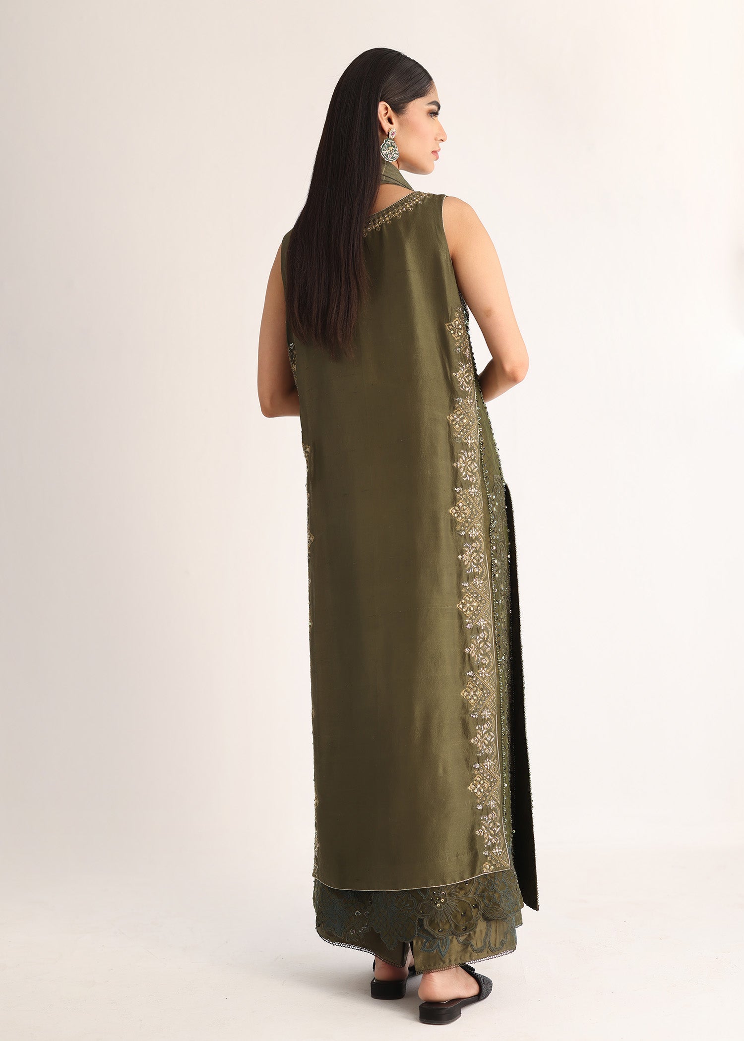 Umsha | Luxury Pret | ANTIQUE OLIVE