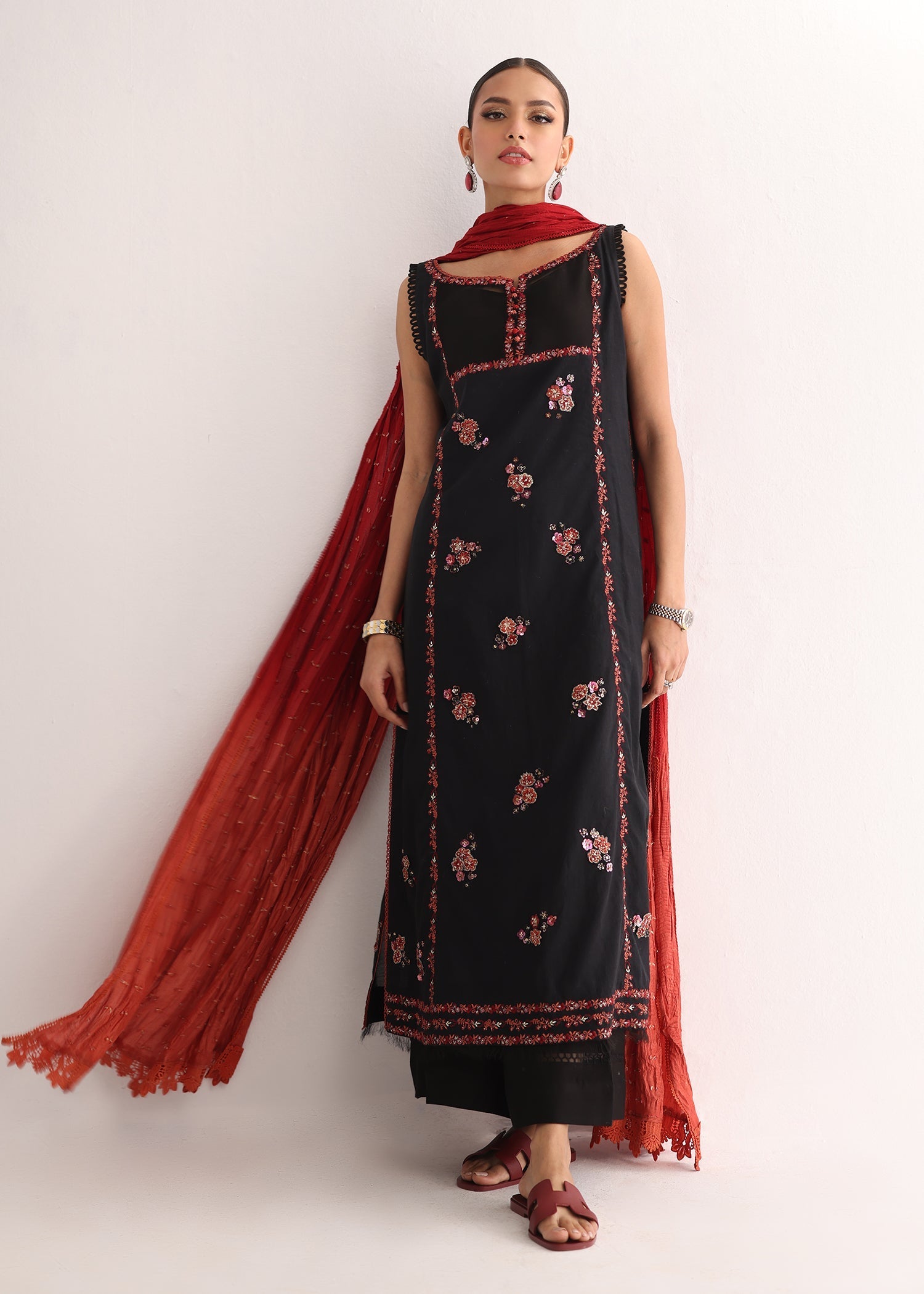 Umsha | Luxury Pret | GLORIOUS BLACK