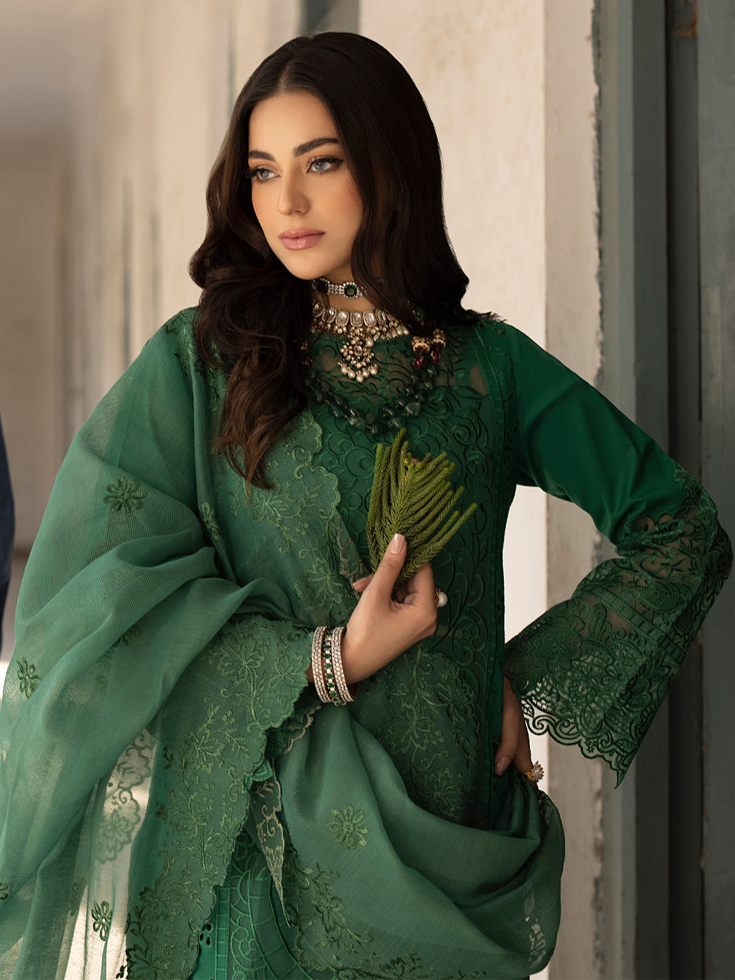 Mahnur | Mahrukh Luxury Lawn 24 | EMERALD - Official Mahnur - Agha Fabrics UK