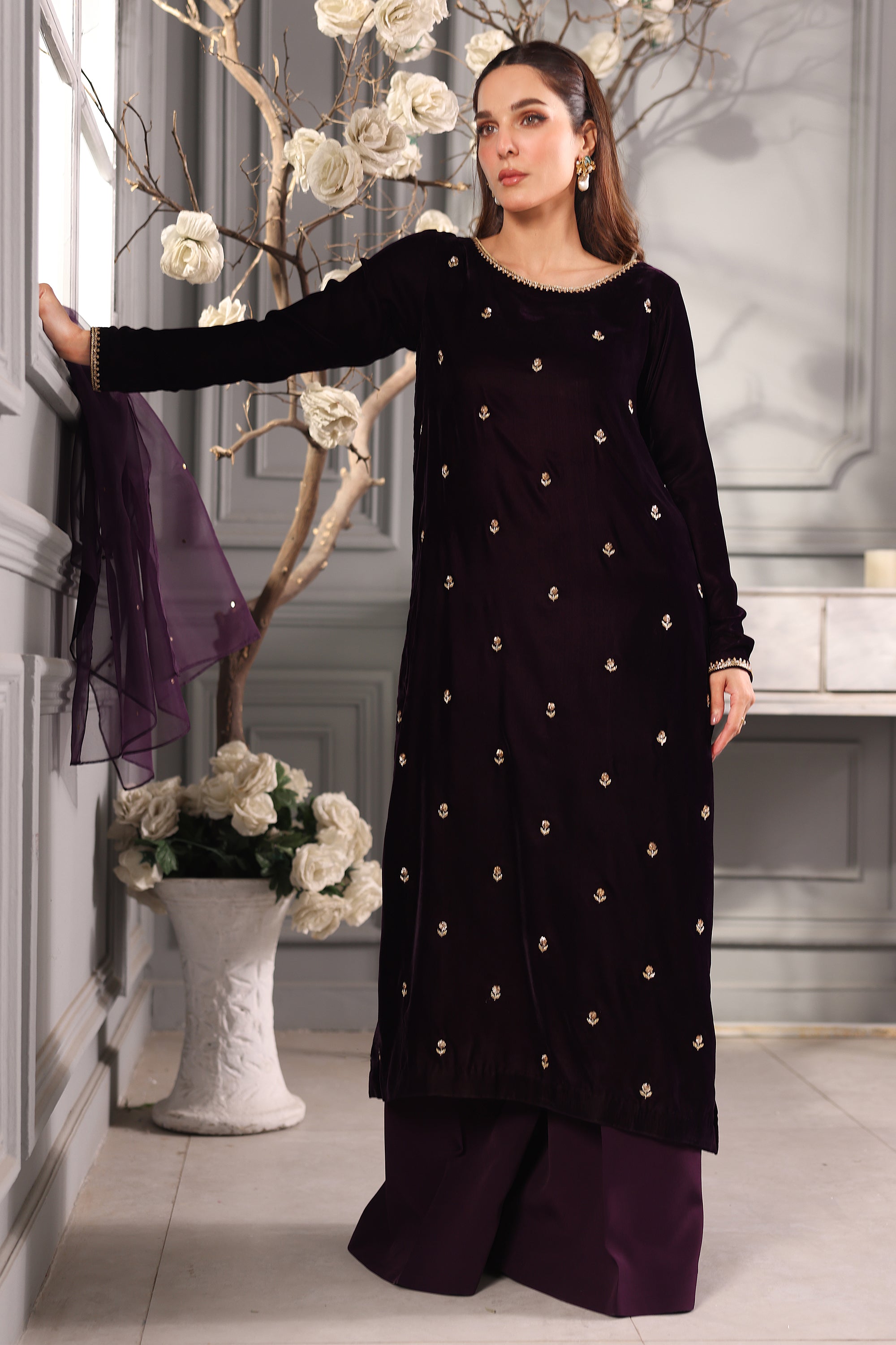 Hana | Mavi Velvets | Velvet Dreams - Official Hana - Agha Fabrics UK