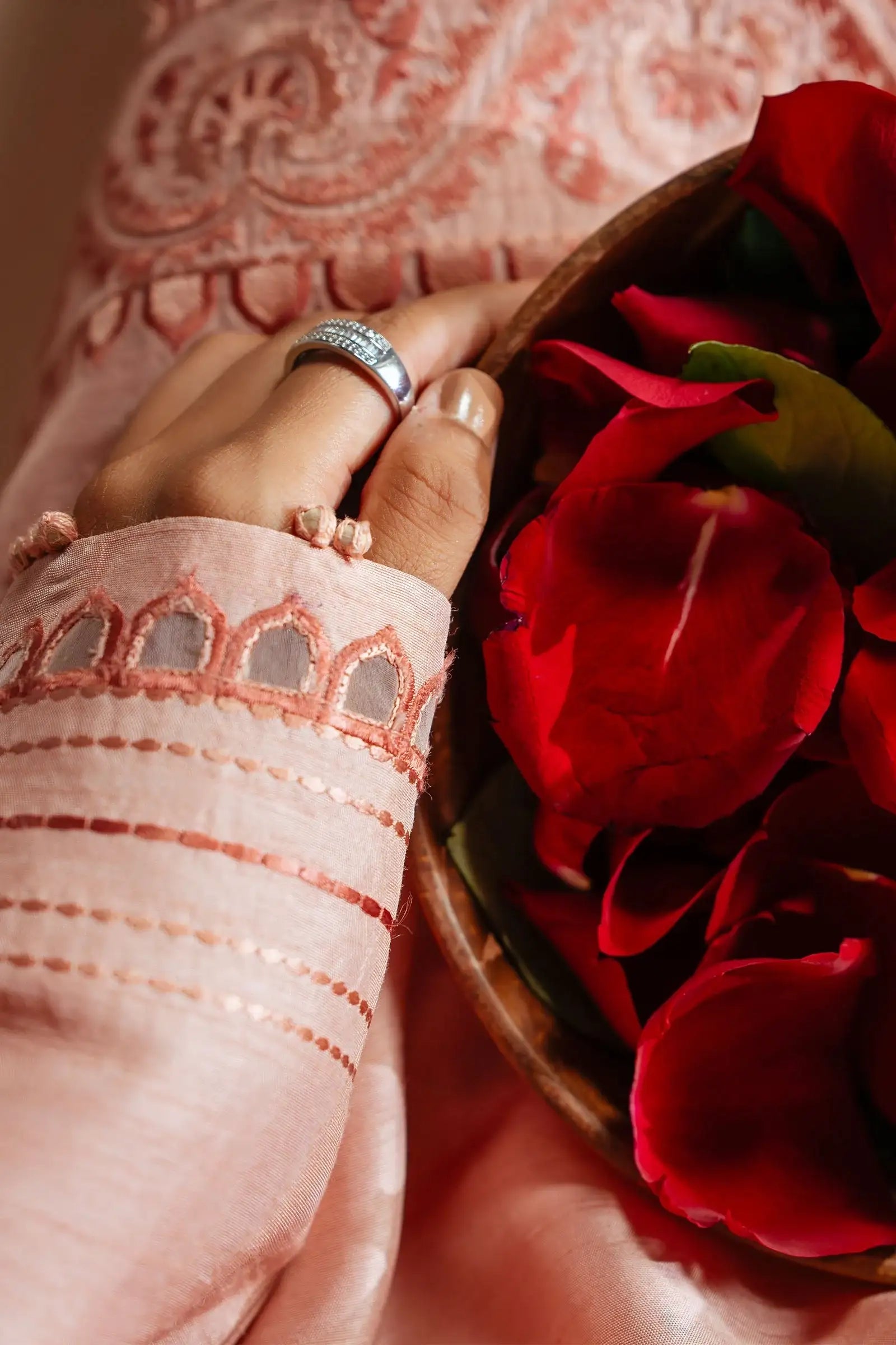 Zaha | Serae Pret |  ROSELYNNE