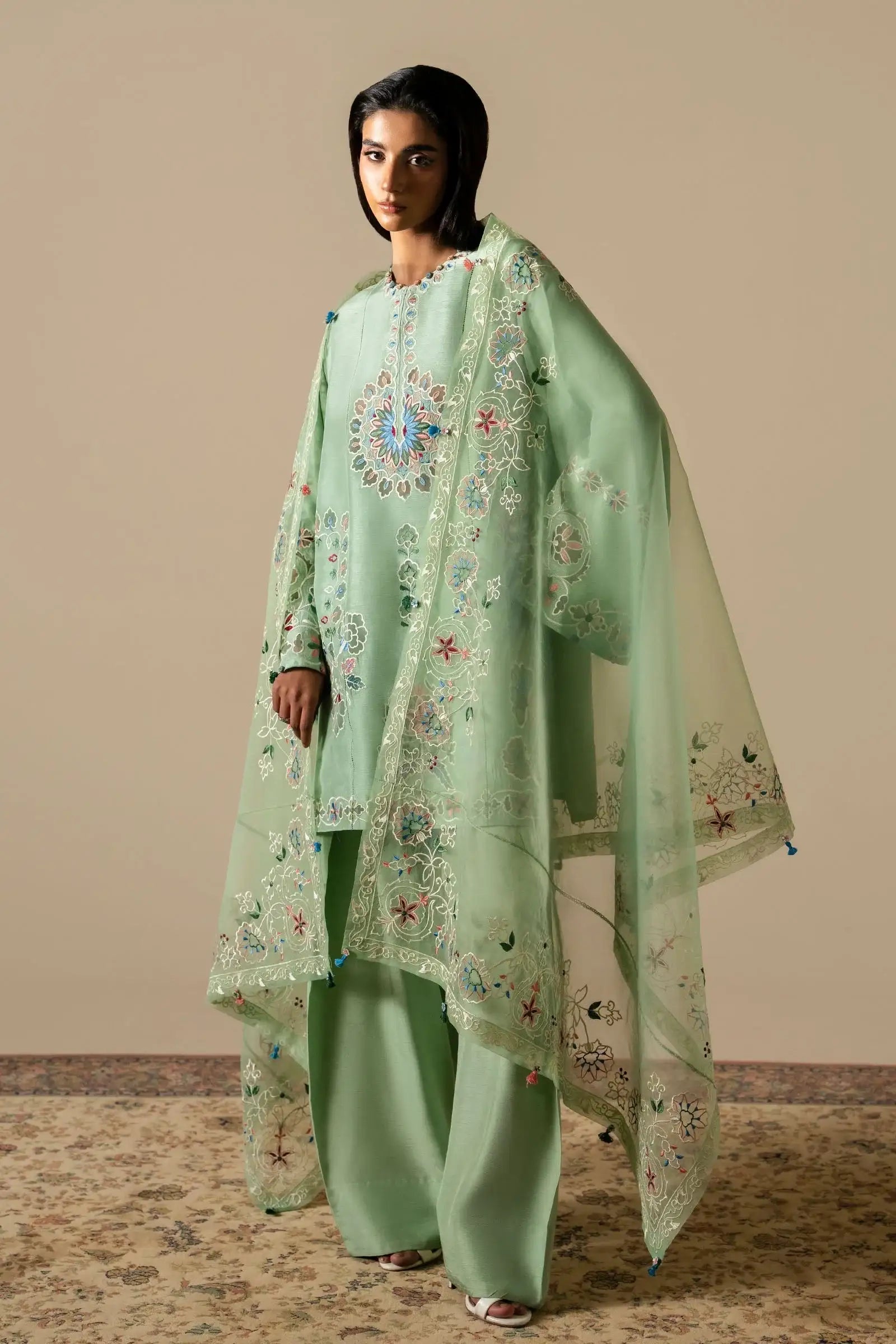 Zaha | Serae Pret | CAELINA