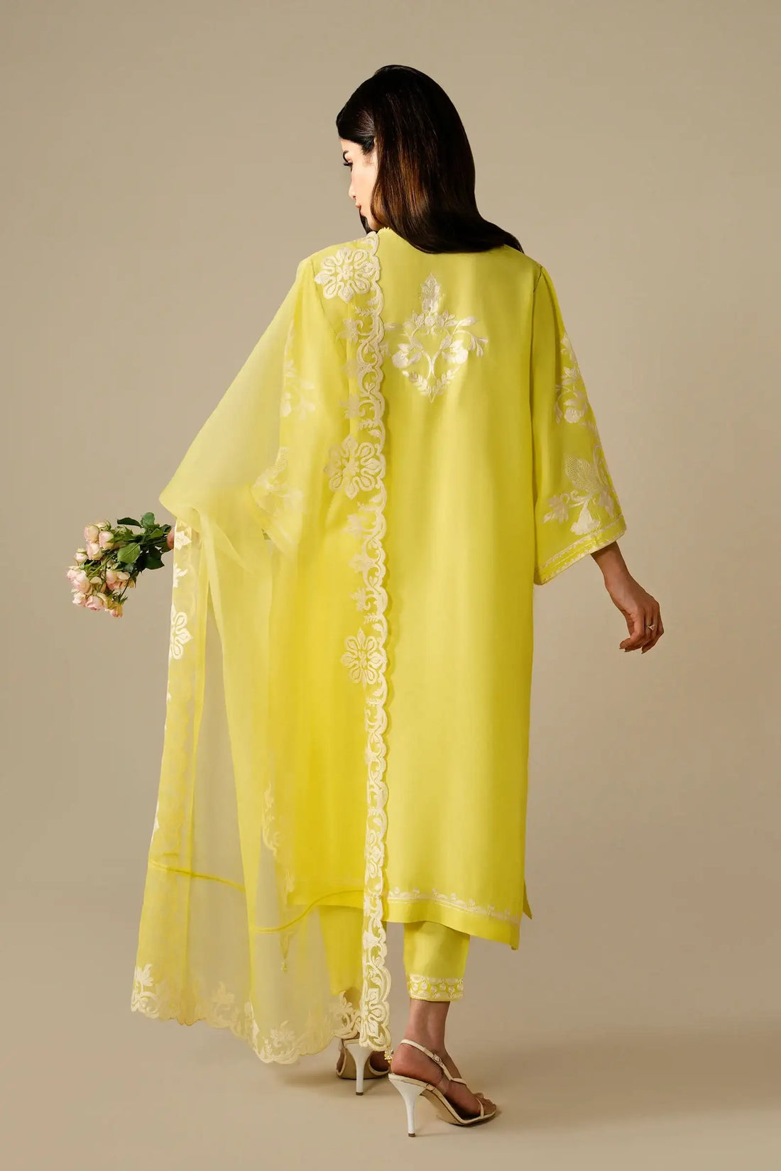 Zaha | Serae Pret | LUNARAE