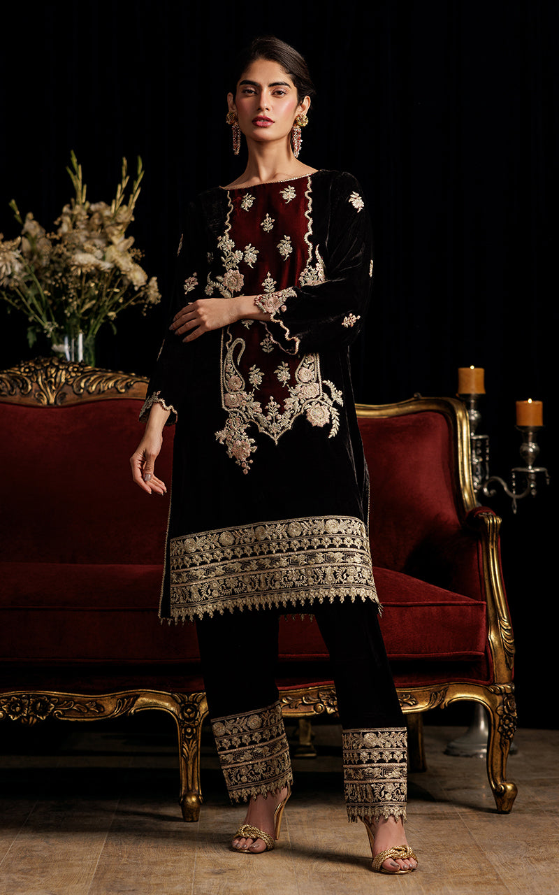 Threads and Motifs | Velvet Collection 25 | 2PC TV-08