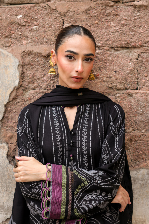 Sahar | winter 25 | Velour Noir