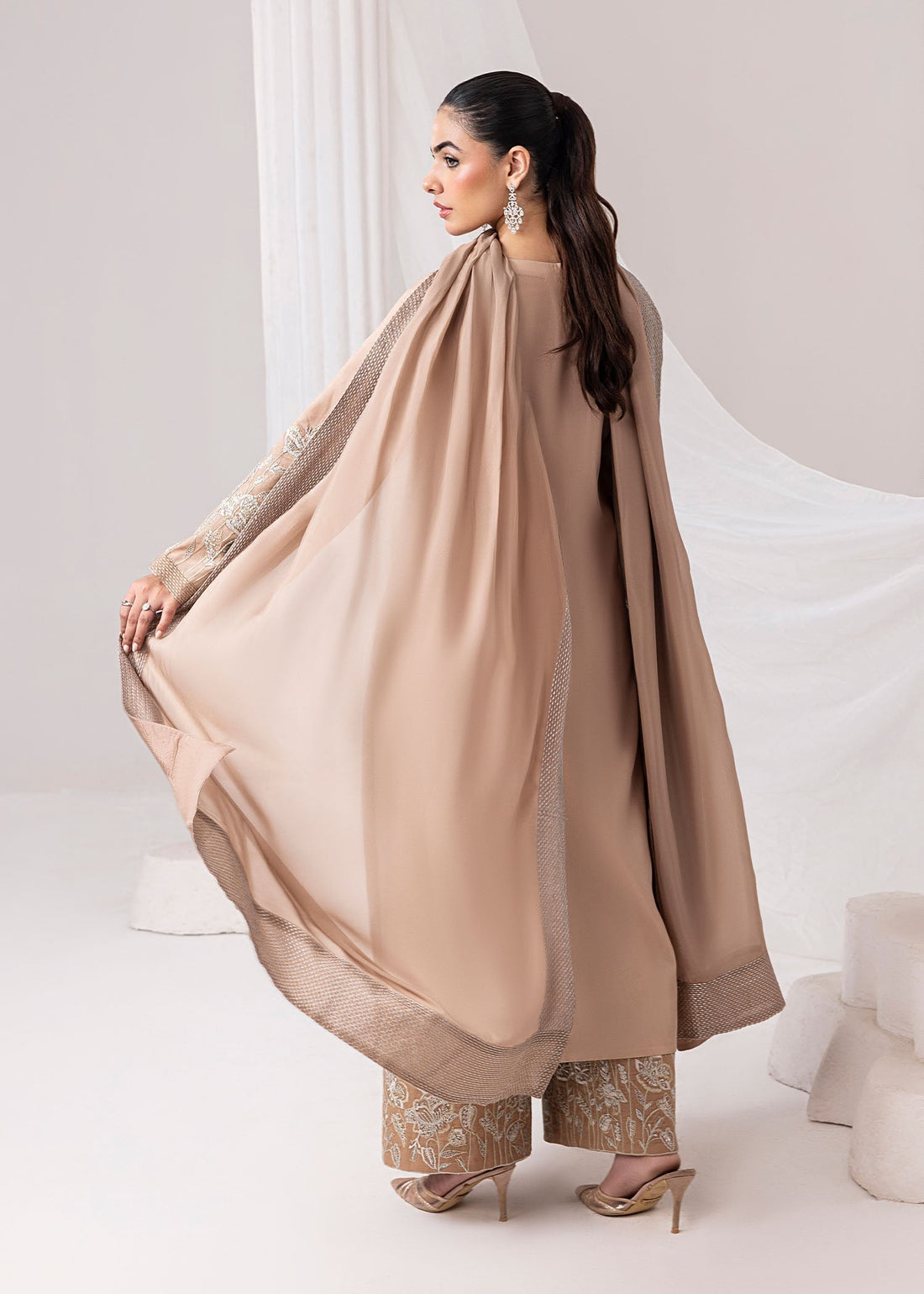 Jamnii | Silk Ivy | Desert Rose