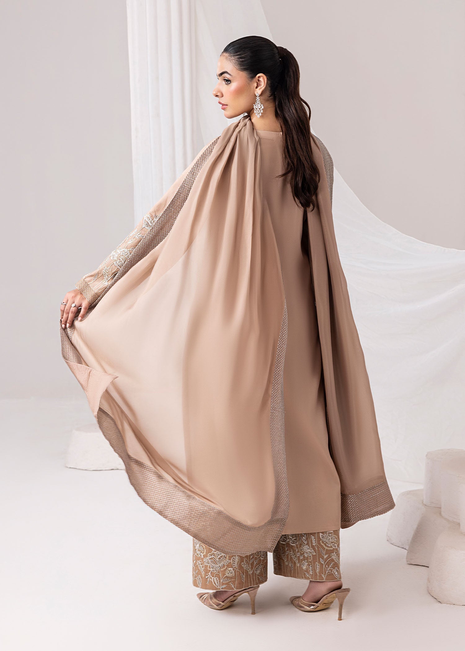 Jamnii | Silk Ivy | Desert Rose