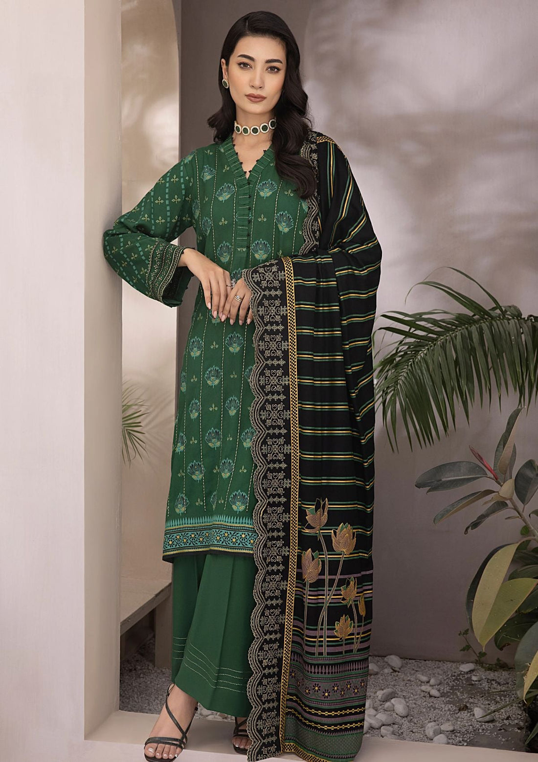 Winter Collection - Lakhany - Embroidered Unstitched - D#0140 - Official Lakhany - Agha Fabrics UK