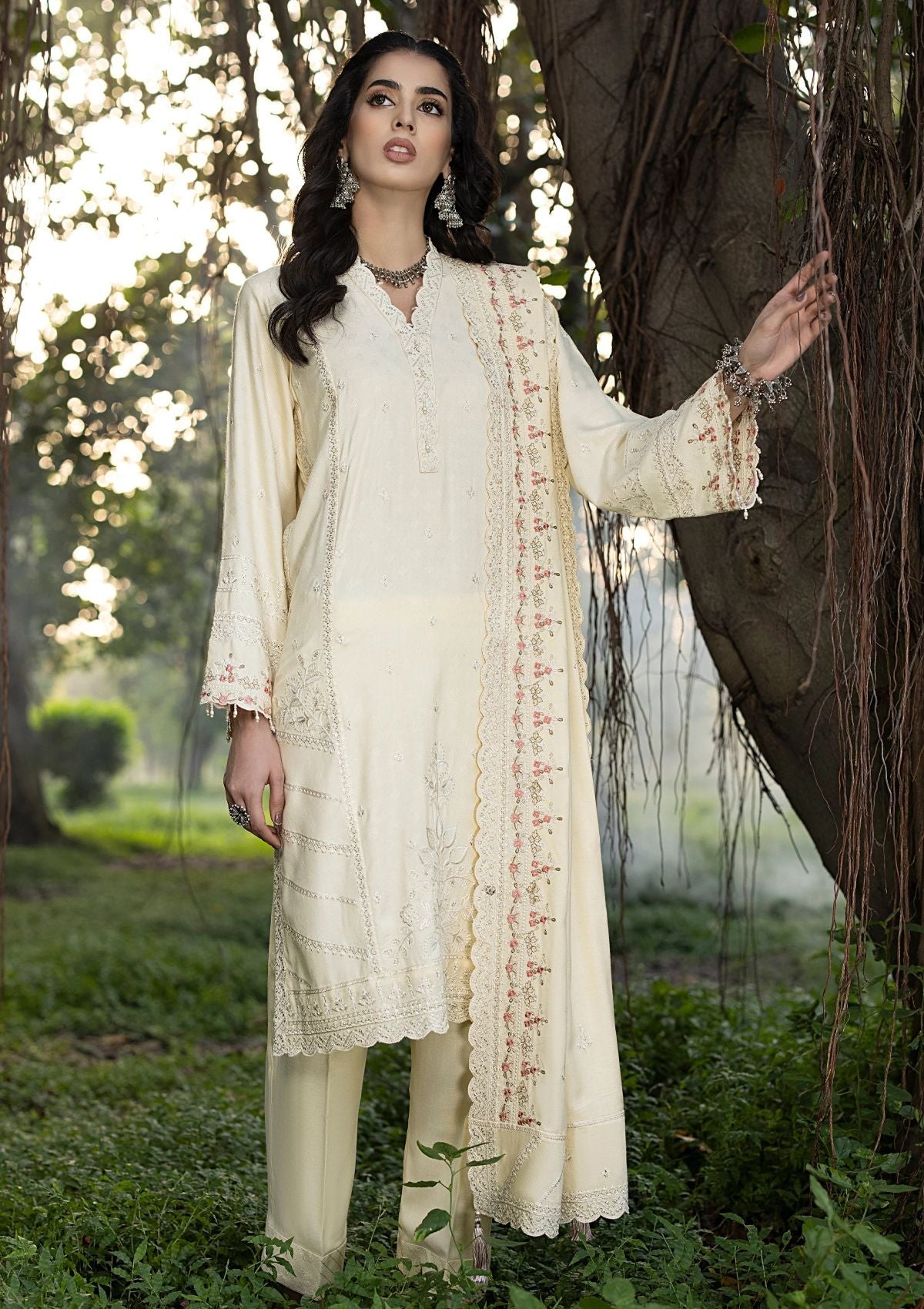 Winter Collection - Lakhany - Emb Winter Shawl - D#0046 - Official Lakhany - Agha Fabrics UK