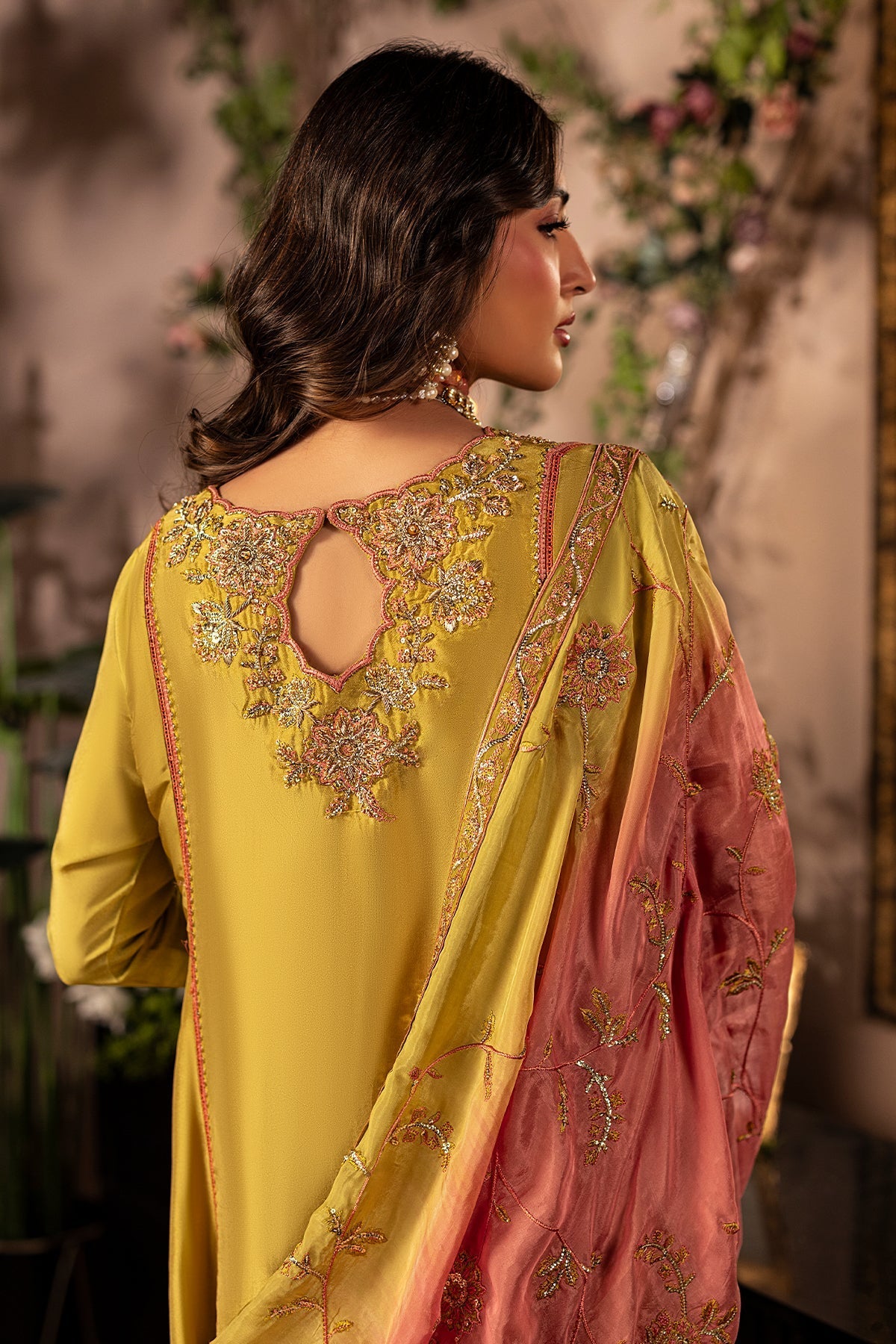 Mina Kashif | Loona Lawn 25 | Topaz