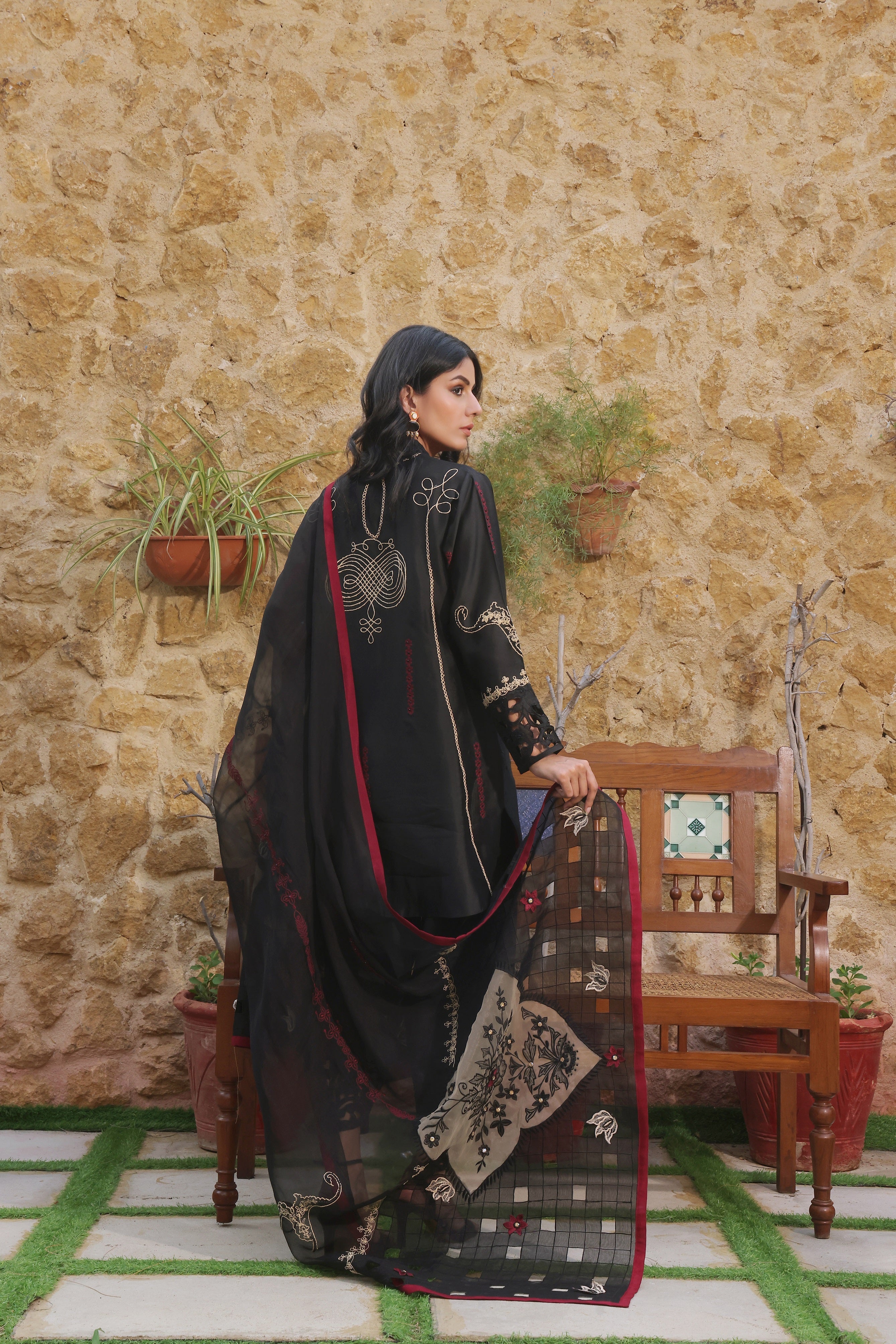 Mona Imran | Ezel Eid 25 | Nazli