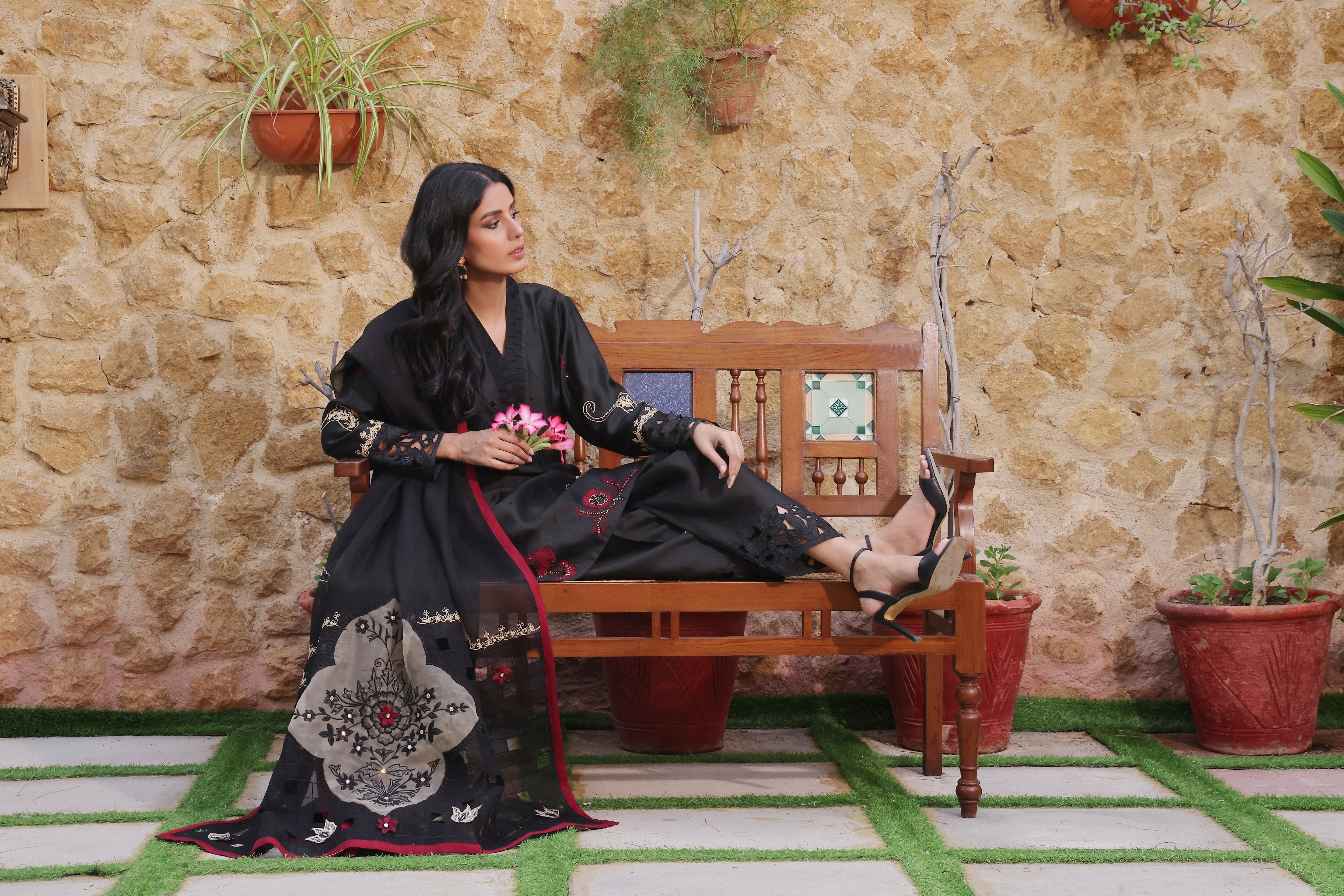 Mona Imran | Ezel Eid 25 | Nazli