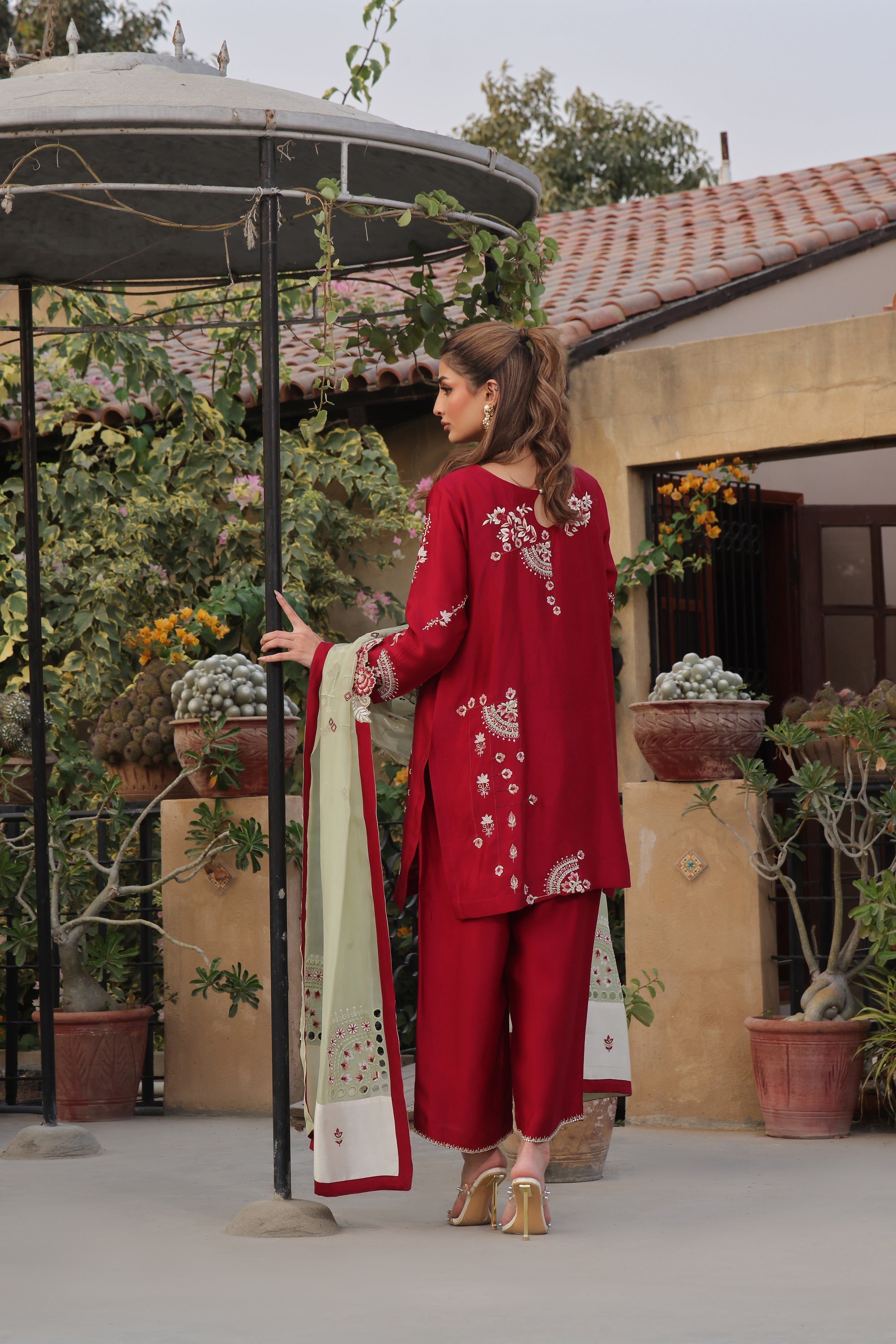 Mona Imran | Ezel Eid 25 | Claude