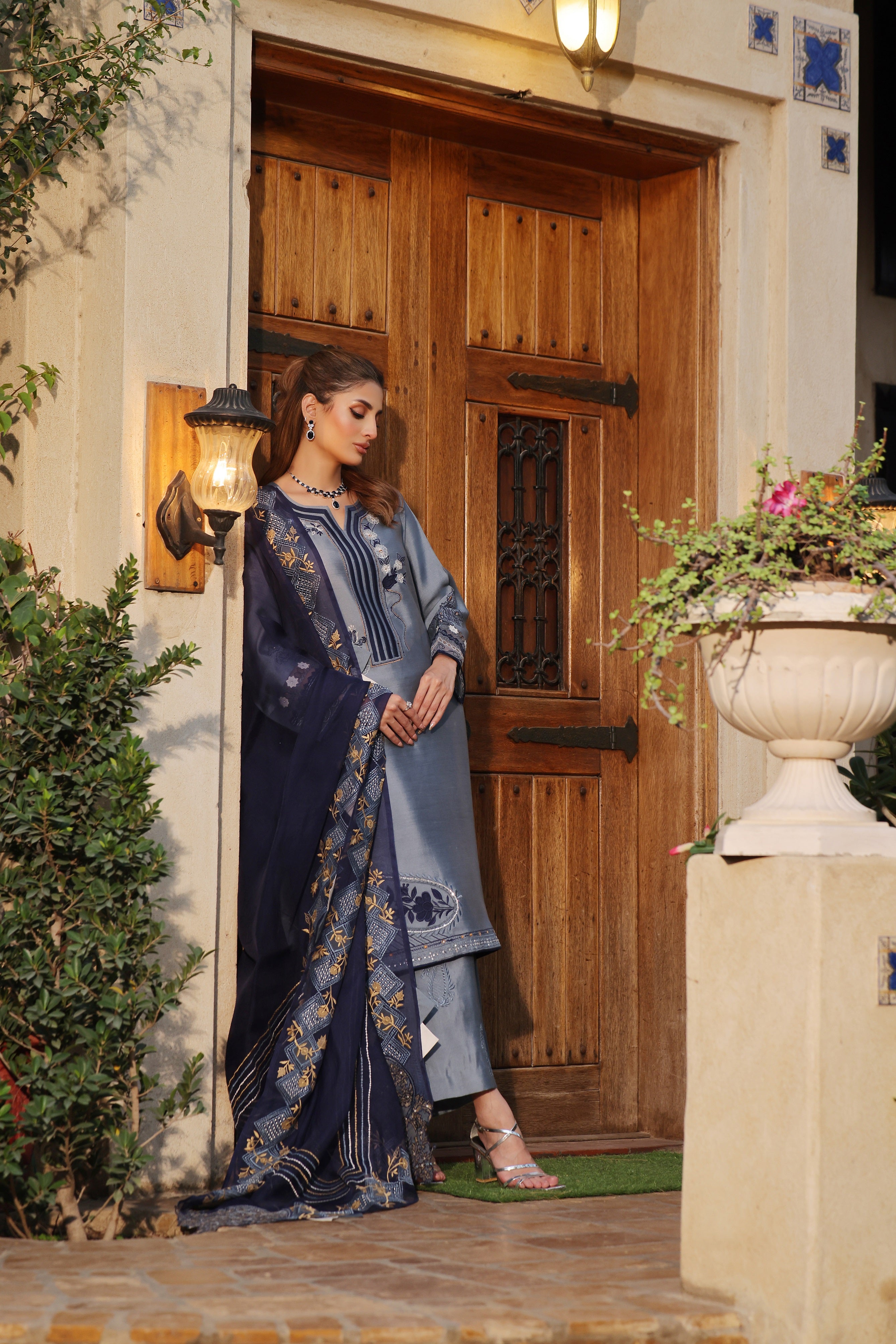 Mona Imran | Ezel Eid 25 | Tajdaar