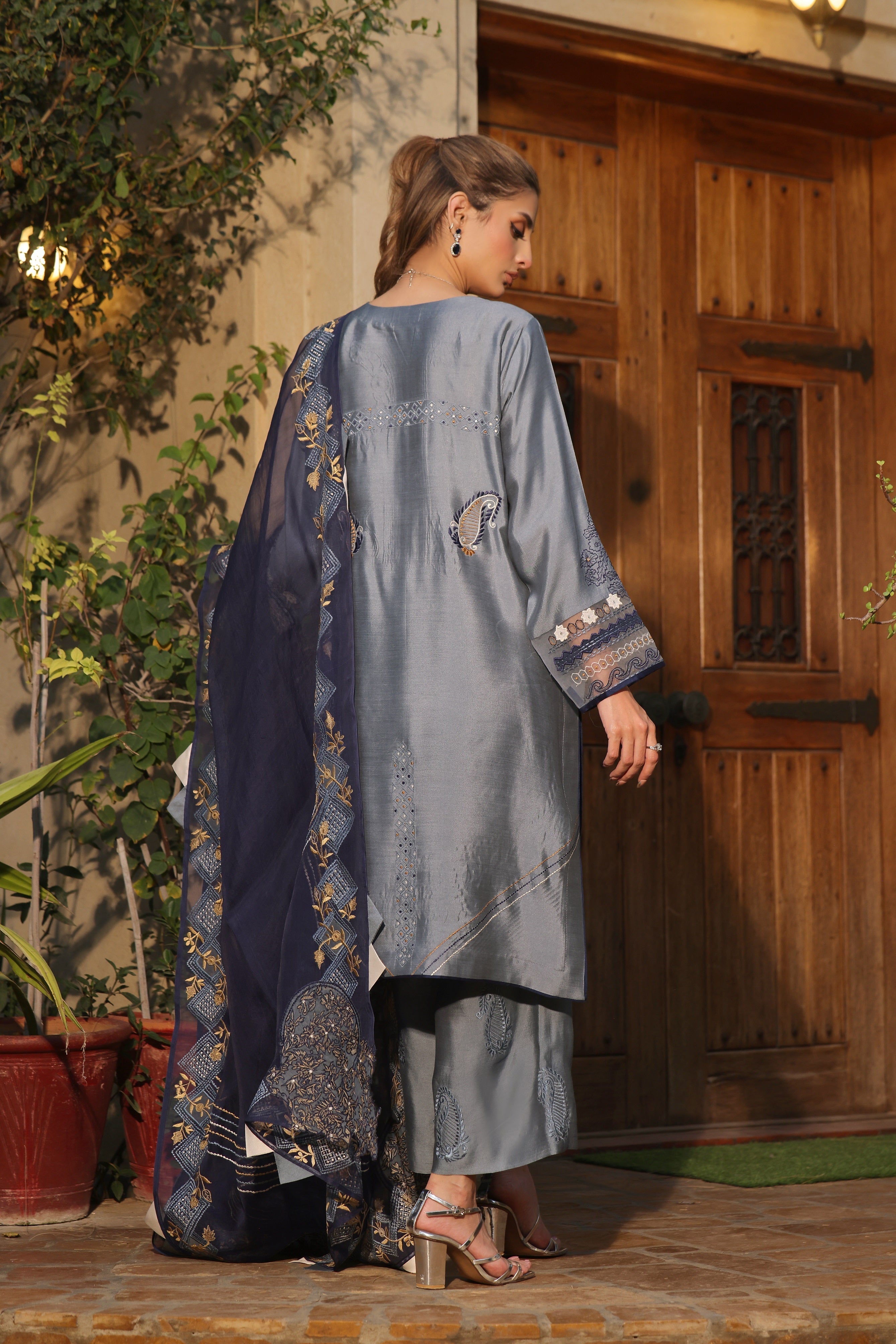 Mona Imran | Ezel Eid 25 | Tajdaar