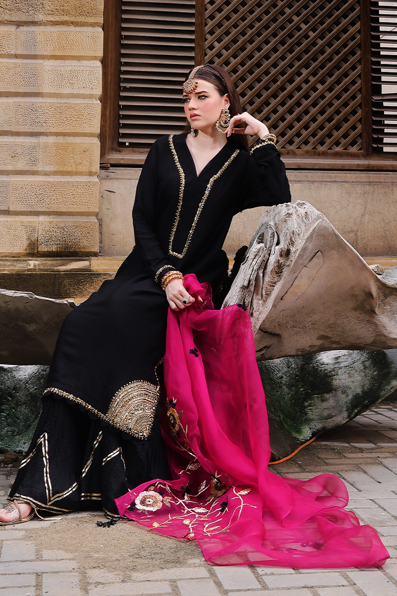 Mona Imran | Dilzaib Formals | Janan