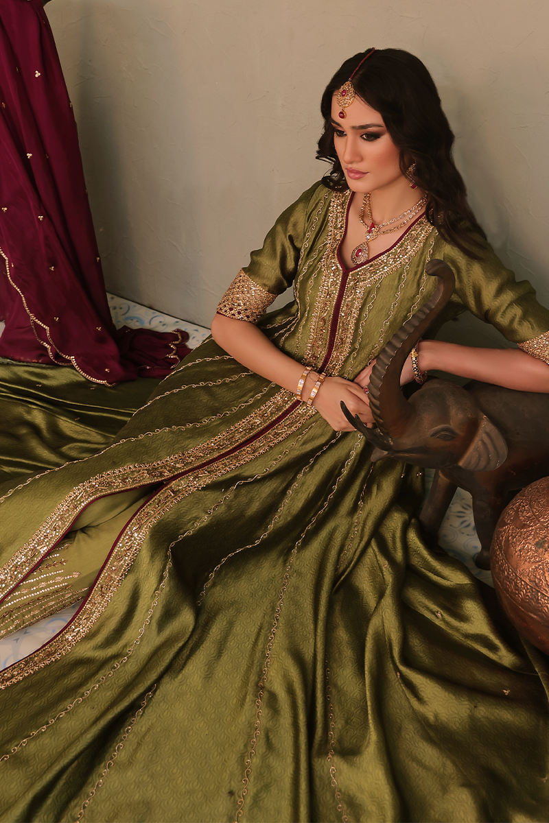 Mona Imran | Dilzaib Formals | Heer