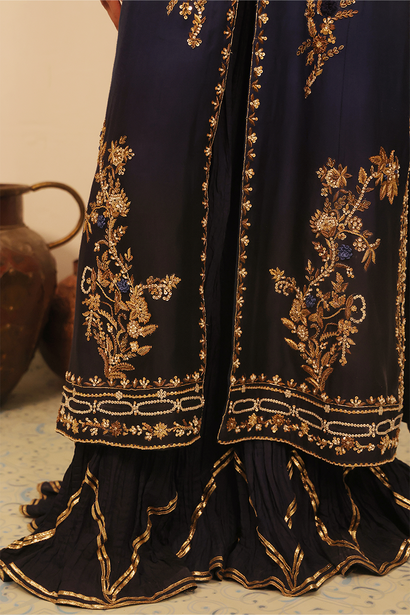 Mona Imran | Dilzaib Formals | Neelam