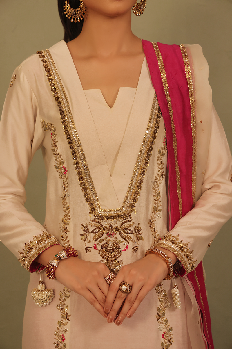 Mona Imran | Dilzaib Formals | Sahiba