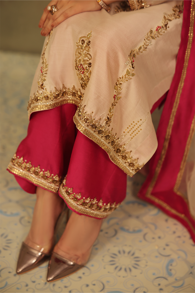 Mona Imran | Dilzaib Formals | Sahiba