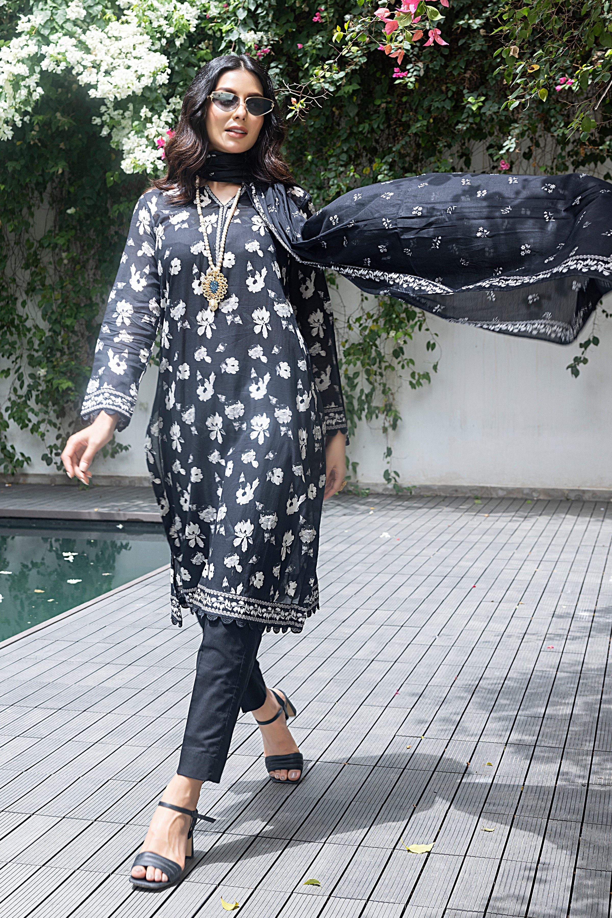 LSM | Winter Marina 24 | 0151 A