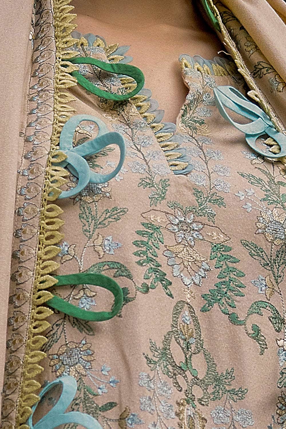 Gul Ahmed | Winter Collection 24 | Karandi Dupatta AY-42007 - Official Gul Ahmed - Agha Fabrics UK