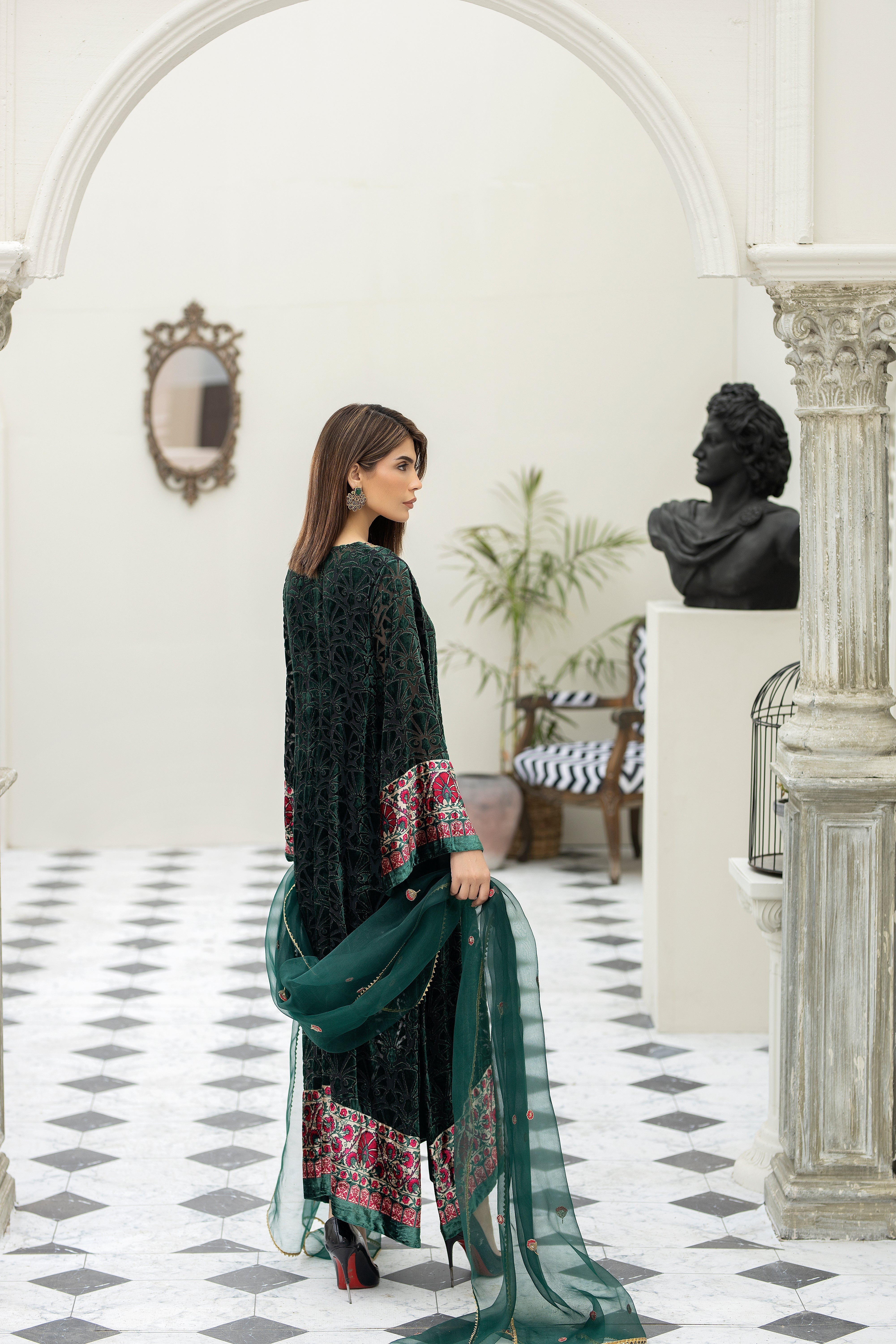 Purple haze Pret Studio | Noubahar Luxury Formals | Moss Plush