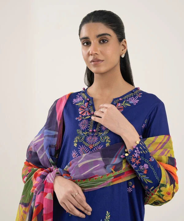 Sapphire | Fall Winter 25 | 3 Piece - Embroidered Lawn Suit 0PESG25V510B