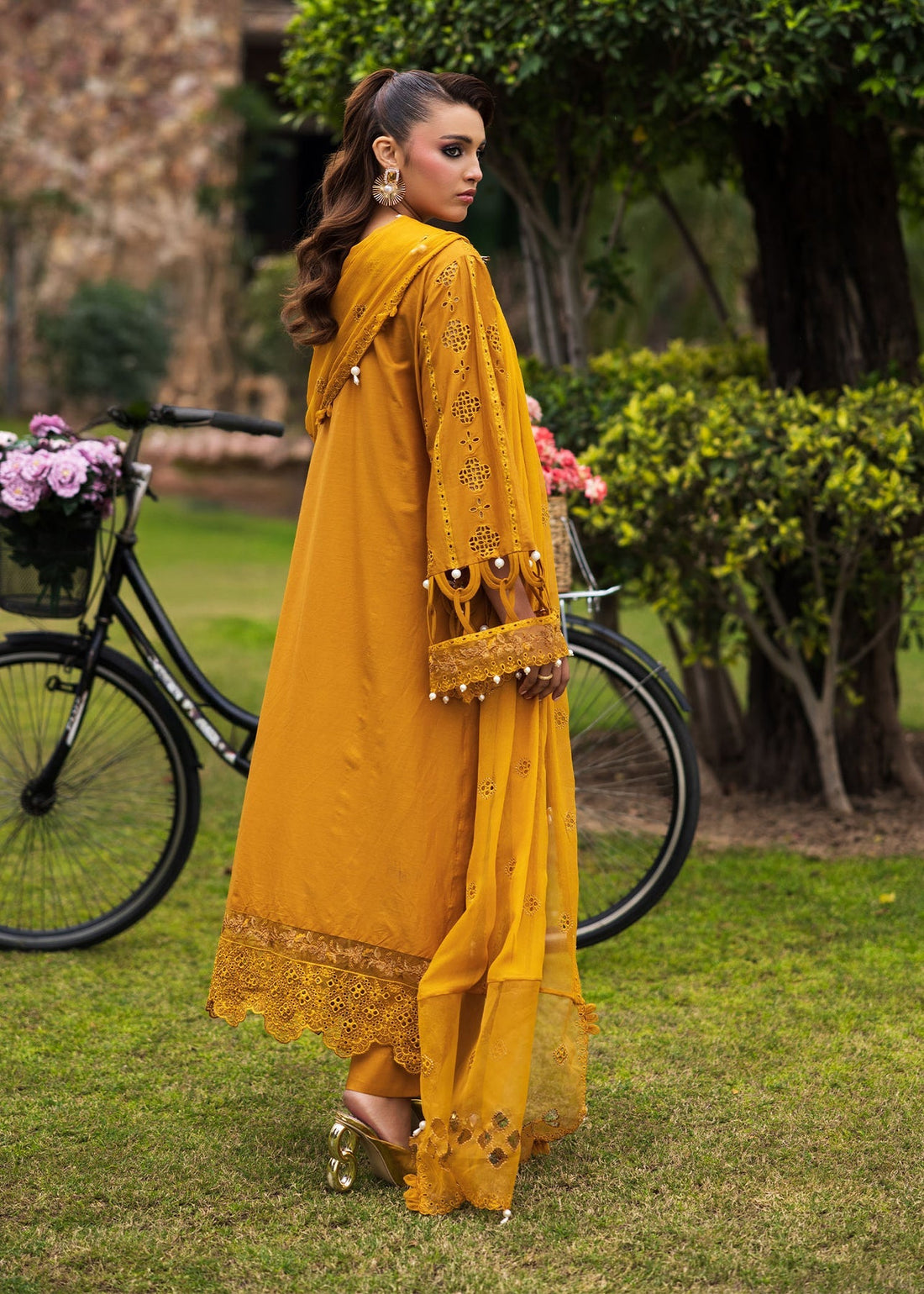 Paras by Pasha | Bloom and Beyond | Marigold Bloom