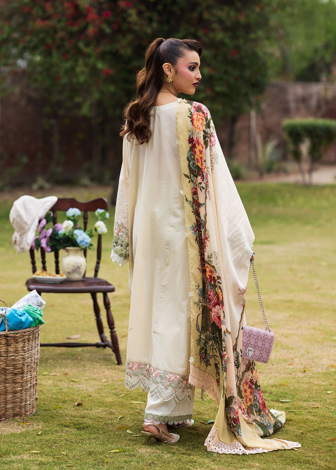 Paras by Pasha | Bloom and Beyond | Snowdrop Bloom