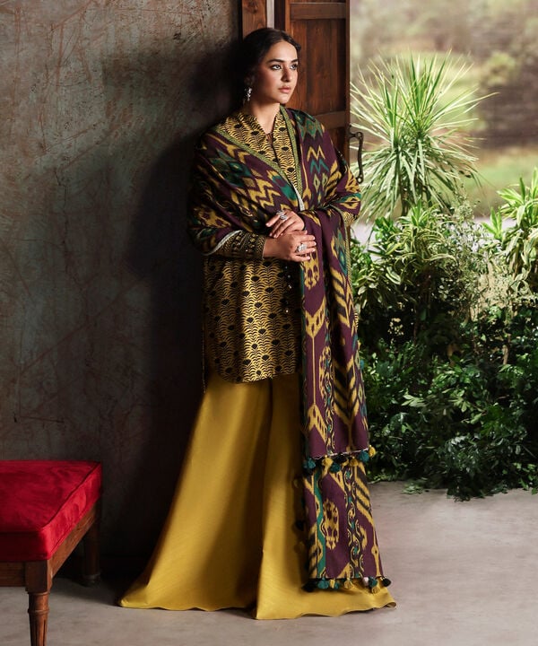Sapphire | Fall Winter 25 | 3 Piece - Printed Khaddar Suit 0U3PDD25V811
