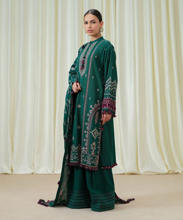 Sapphire | Fall Winter 25 | 3 Piece - Embroidered Cotton Karandi Suit 0U3PESD25V81