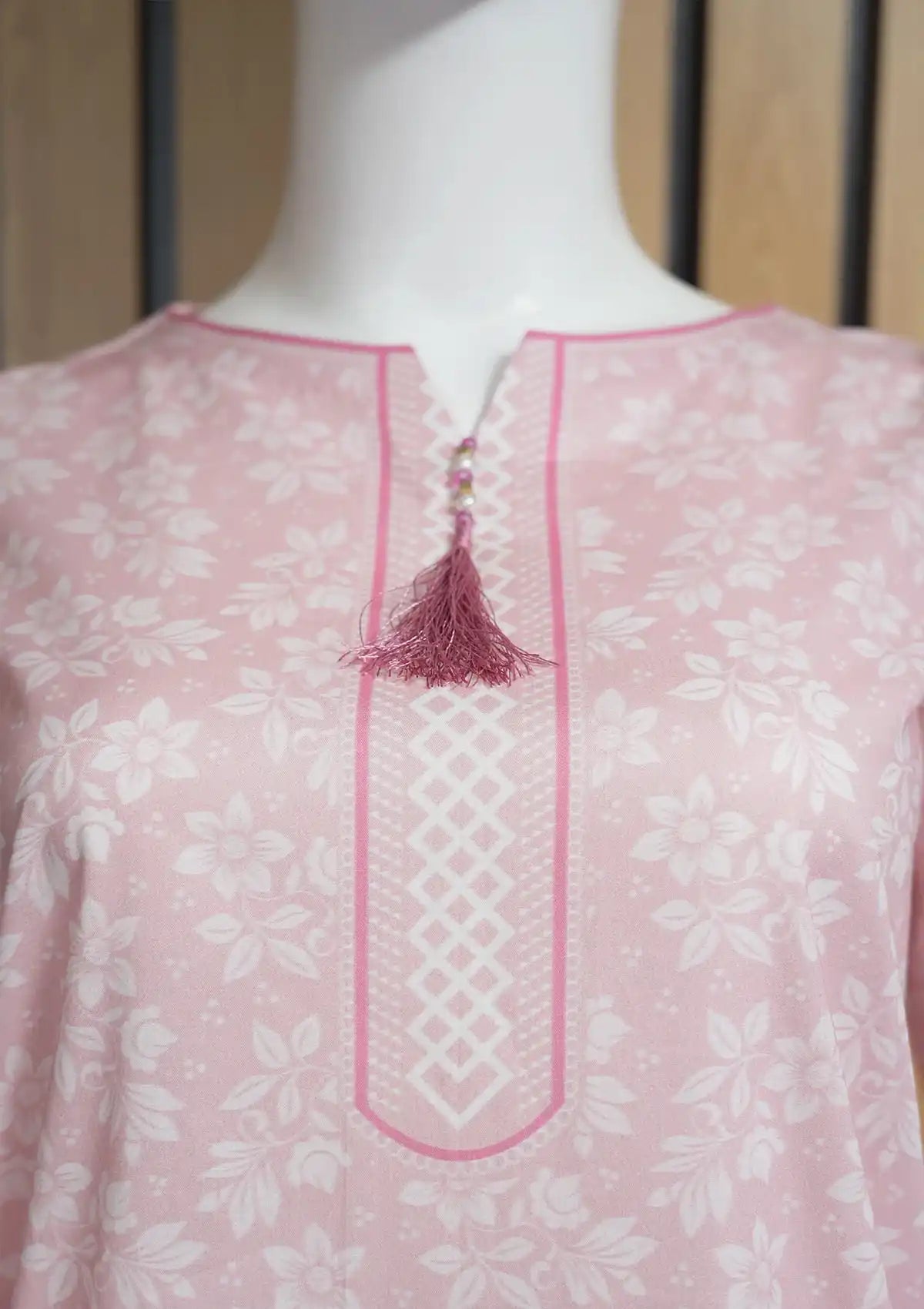 Winter Collection - Madiha Jahangir - Gulmira - Cambric - 3 pcs - D#07 - Official Madiha Jahangir - Agha Fabrics UK