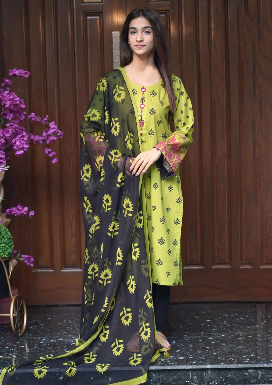 Winter Collection - Madiha Jahangir - Gulmira - Cambric - 2 pcs - D#03 - Official Madiha Jahangir - Agha Fabrics UK