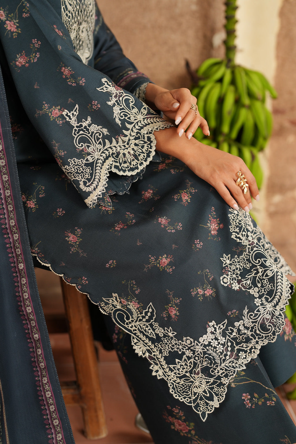 Iznik | Winter 25 | IPF-12 - Official Iznik - Agha Fabrics UK