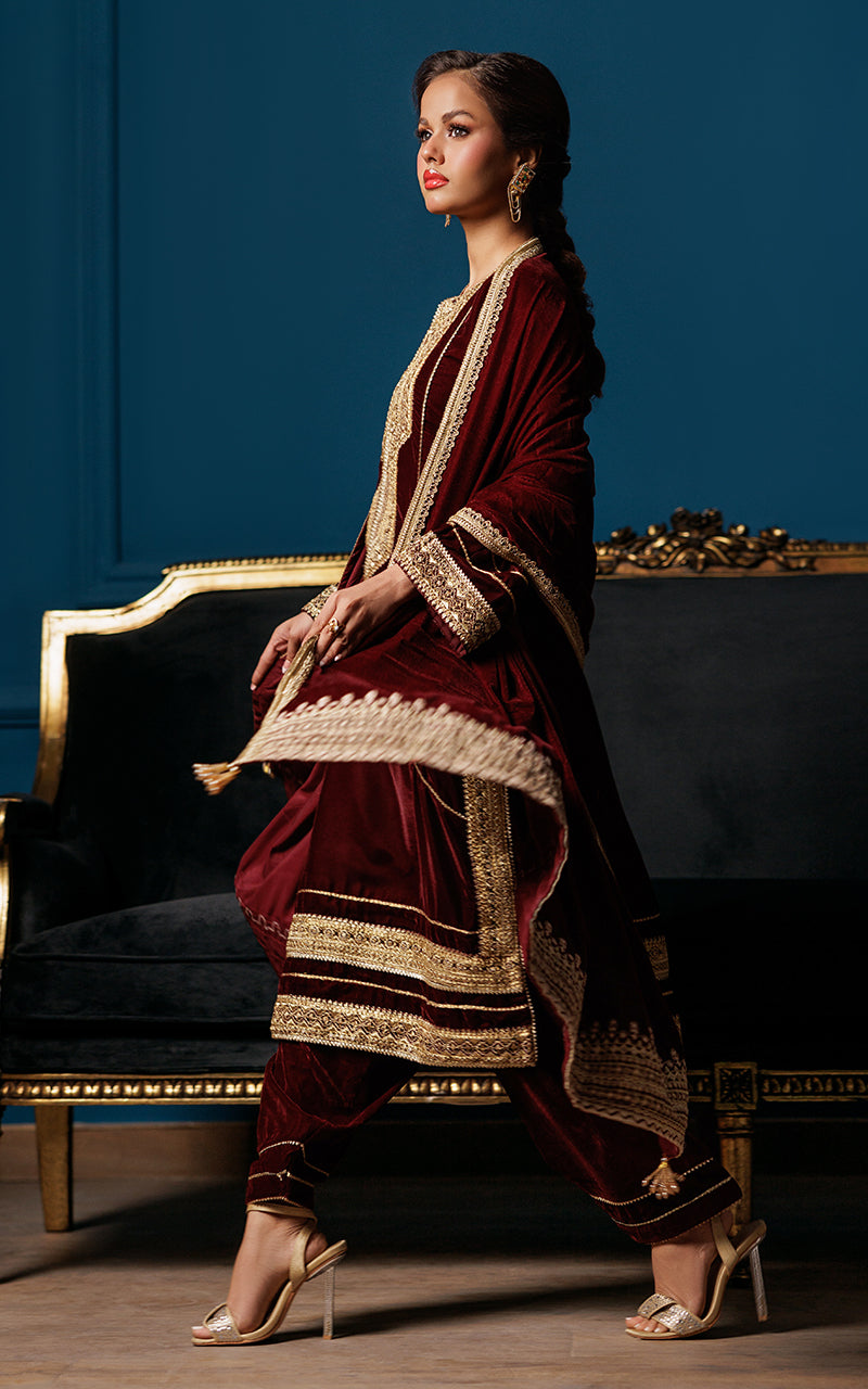 Threads and Motifs | Velvet Collection 25 | 2PC TV-06