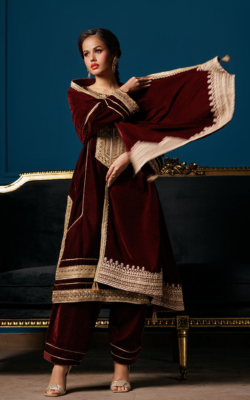 Threads and Motifs | Velvet Collection 25 | 2PC TV-06